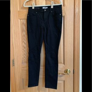Black Sonoma Skinny Pants